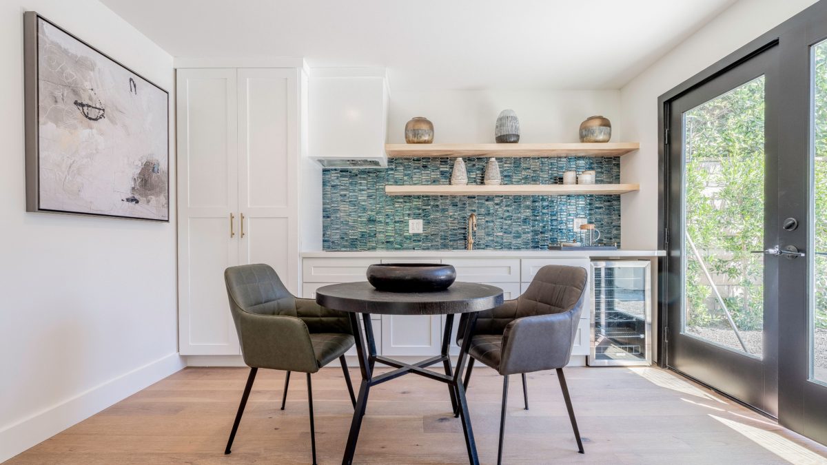 The Best Glass Tiles For Kitchen Backsplash